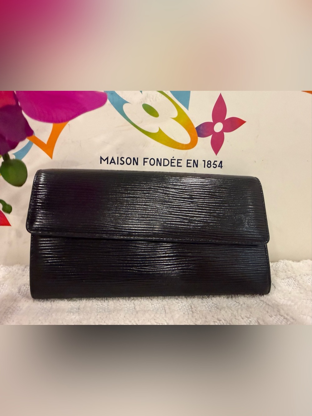 Louis Vuitton Epi Leather Sarah (long) Wallet in Black on Black, EUC!